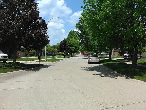 5th image of 43123 Fernwood St