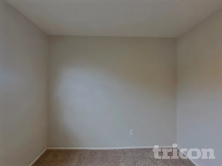 125 Hidden Lake Dr — Photo 11