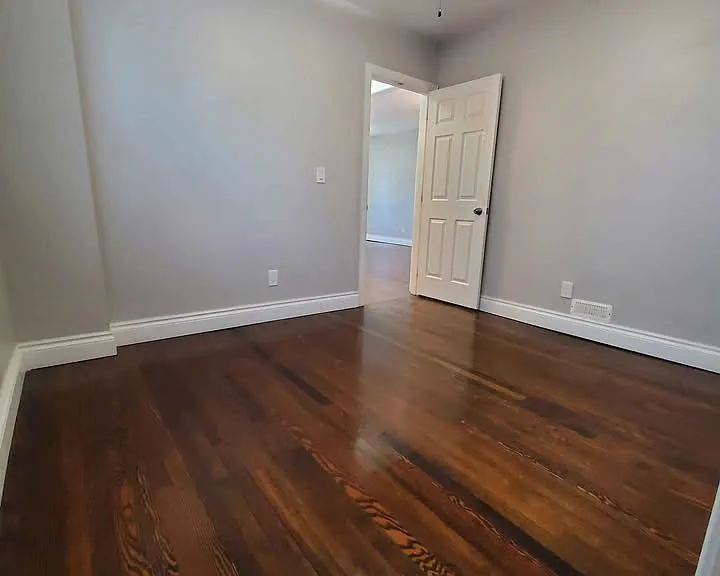 1371 Marentette Ave #1 — Photo 6