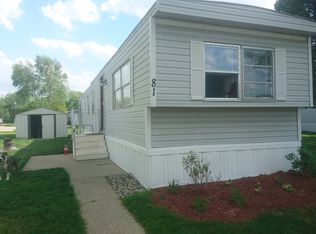81 Petoskey St, New Hudson, MI