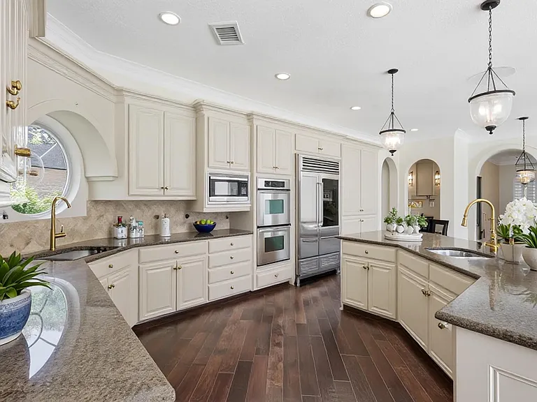 3315 Riviera Dr — Photo 20