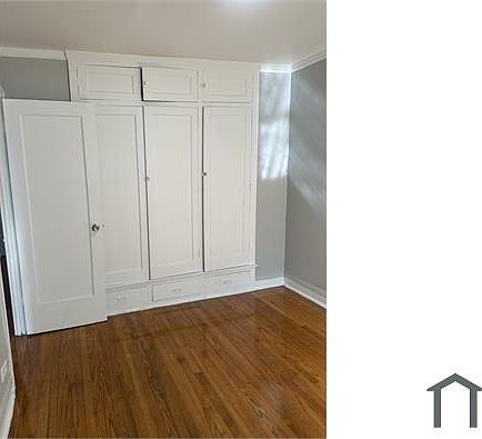 2nd image of 905 E 76th St #2