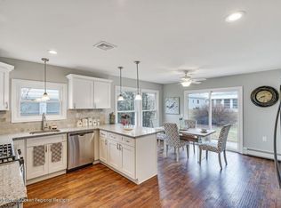 70 Hyannis St, Toms River, NJ 08757