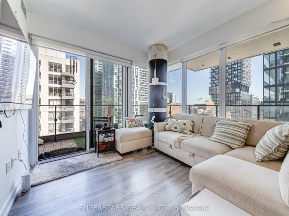 77 Shuter St, Toronto, ON