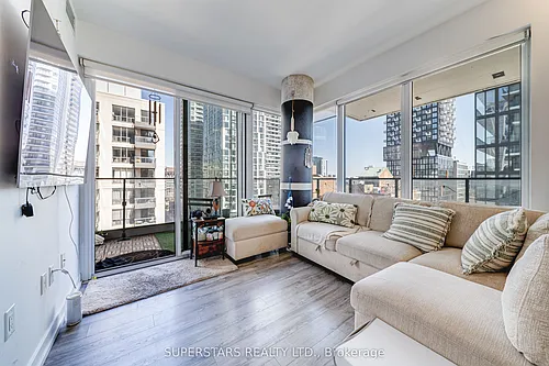 77 Shuter St Photo 1