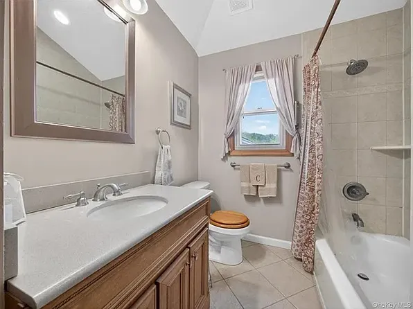 37 Maplewood Blvd #Oo, Suffern, NY 10901