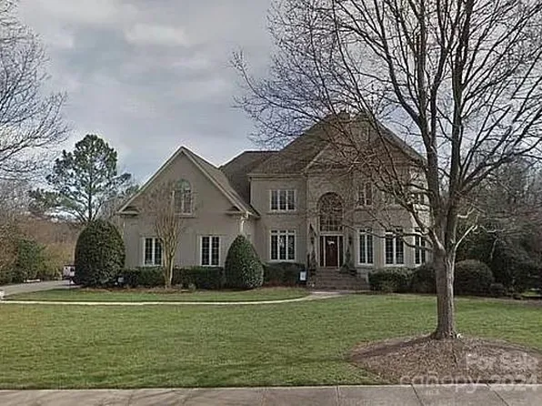 12501 Pine Valley Club Dr, Charlotte, NC 28277