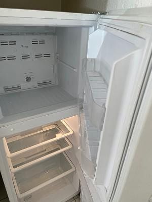 4th image of 26 Diplomat Parkway #2206