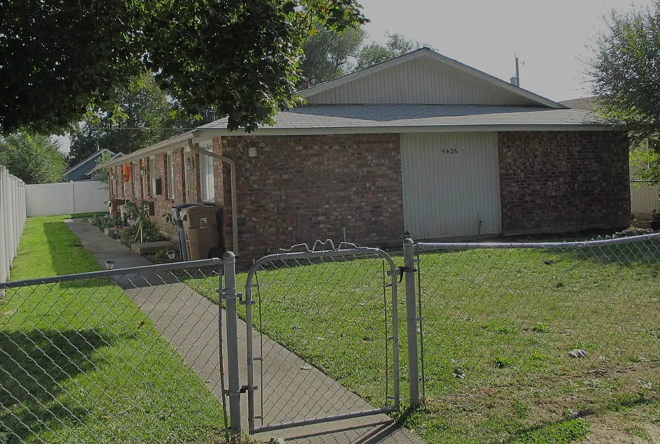 5426 N Martin St #3
