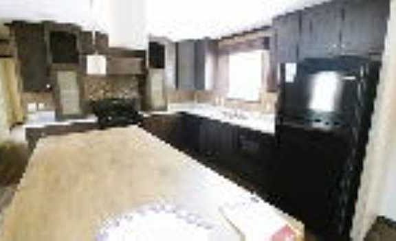 3rd image of 196 Belle Villa Blvd