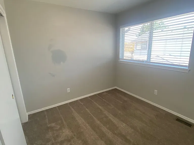 1207 S Ivy St — Photo 28