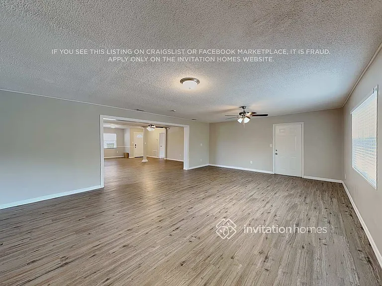 1720 Newton St — Photo 5
