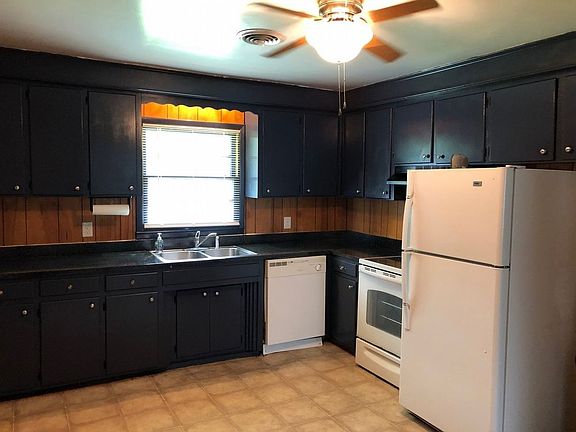 2nd image of 1708 Minerva Dr