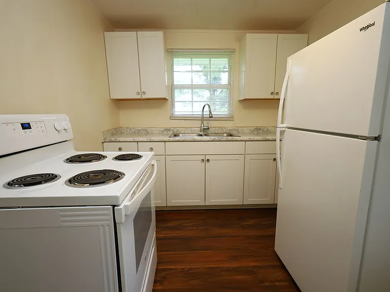 2226B Greenlee St — Photo 5