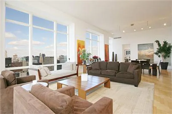 Sold by Trump International Realty | media 16