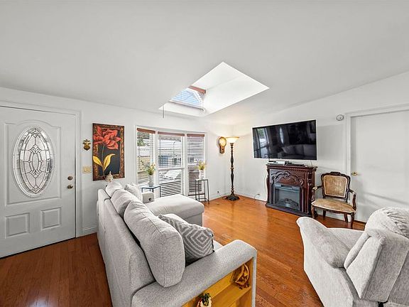 3rd image of 14215 Pecan Park Ln Space 100