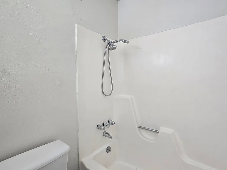 1309 Quail Cir #B — Photo 13