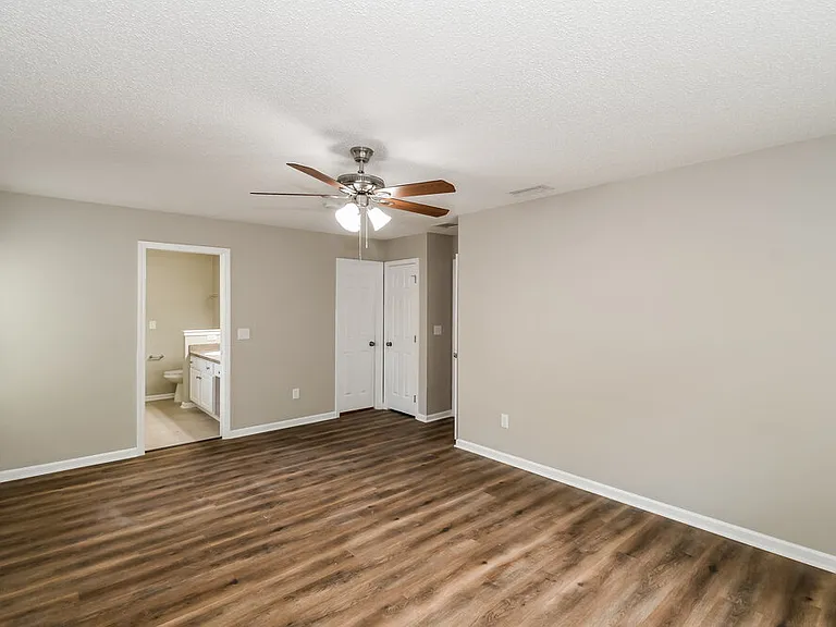 11294 Monument Landing Blvd — Photo 10