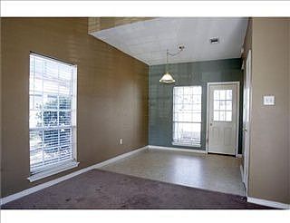 4th image of 504 Cedarwood Dr