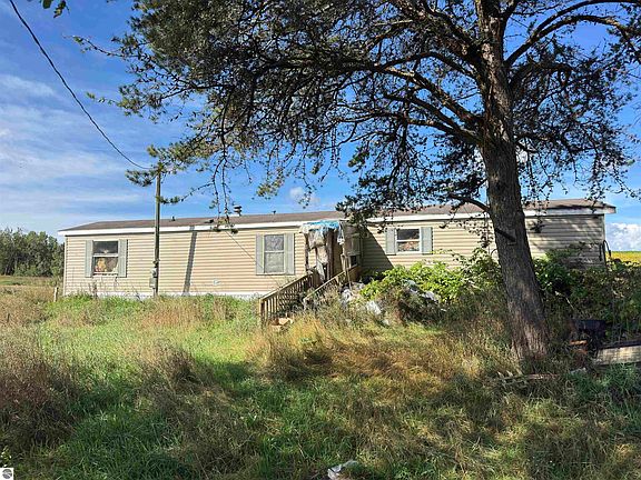 3rd image of 2190 S 23rd Rd