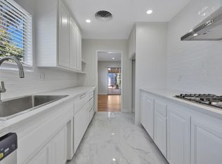 13535 Lazard St, San Fernando, CA 91340