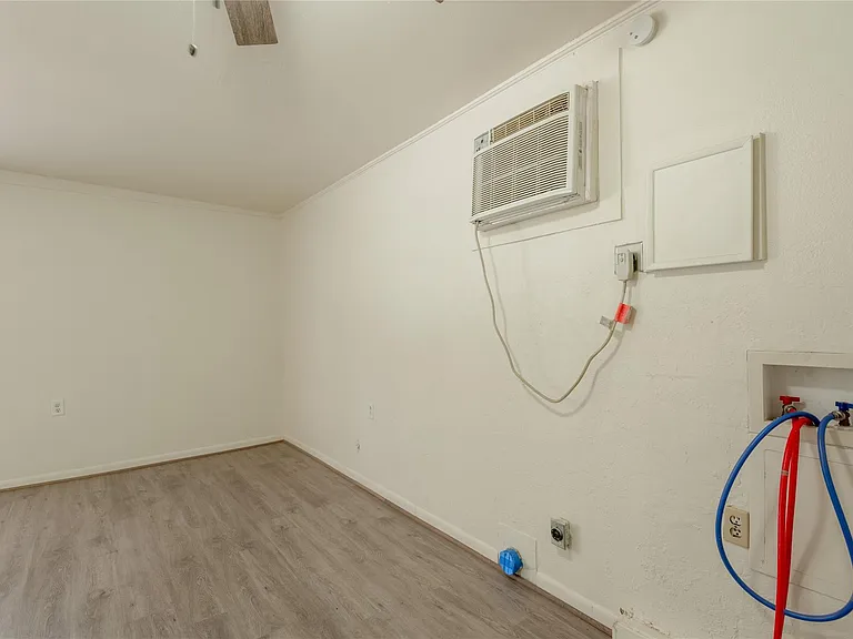 712 Cline St #D — Photo 10