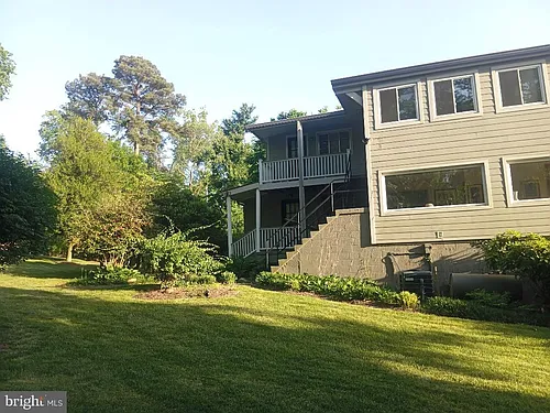 1307 Lark Ln Photo 1
