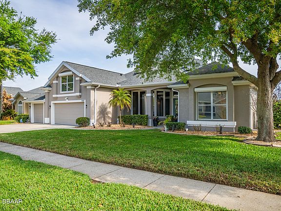 5th image of 1307 Crepe Myrtle Ln