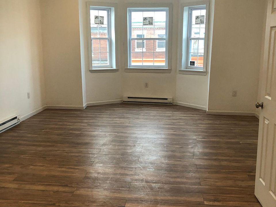 2nd image of 5136 Haverford Ave APT 00003R