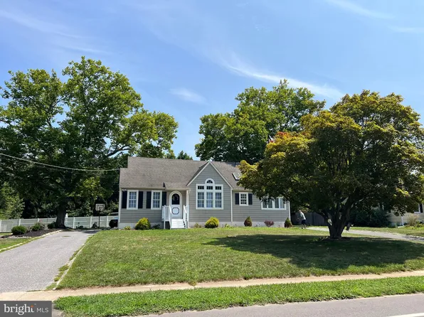 2240 Palermo Ave, Vineland, NJ 08361