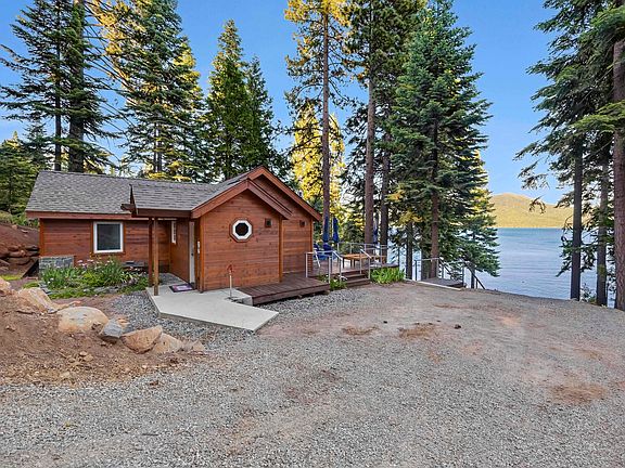 2nd image of 664 Peninsula Dr