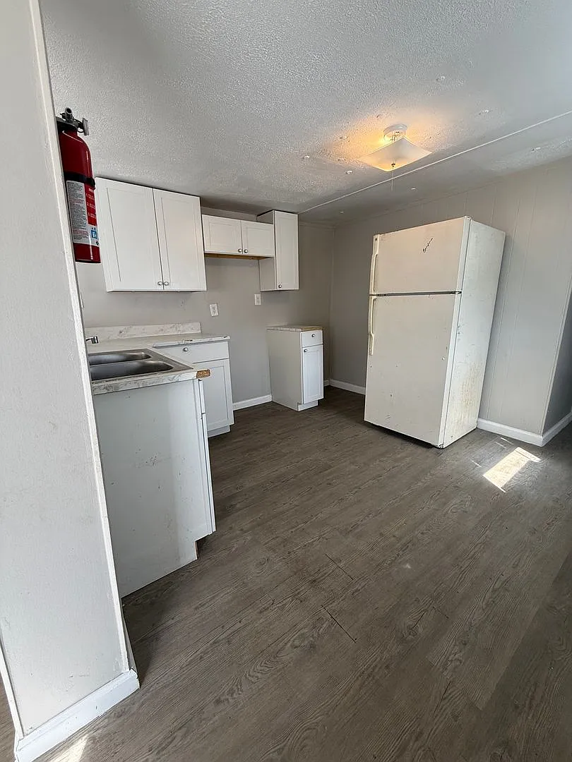 Meridian MHP — Photo 3
