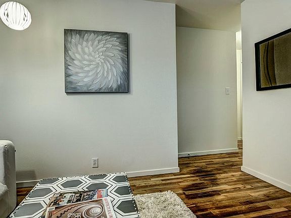 4th image of 516 5th Ave W #16-03