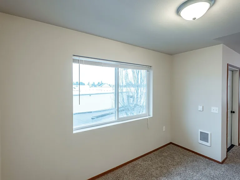 Lafayette Place Apartments — Photo 106