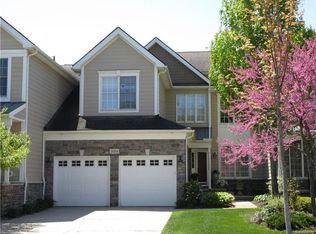 26054 Island Lake Dr #1, Novi, MI
