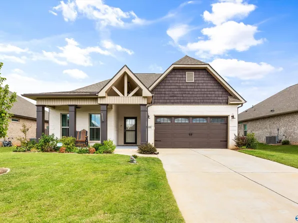 14680 Greenleaf Dr, Athens, AL 35613