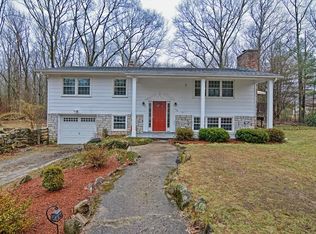 596 Millville Rd, Uxbridge, MA 01569