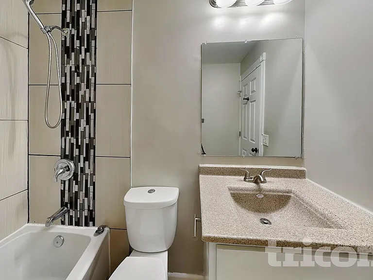 15202 Highland Ave — Photo 11