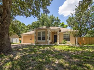 3013 E Beaumont Ln, Eustis, FL 32726