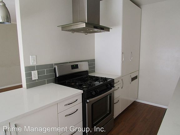 4th image of 3101 W 48th St APT 3