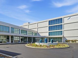 120 Main St #210, Newport, KY 41071