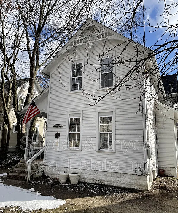 386.5 Silver St