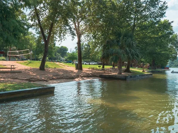 1100 Lipan Trl, Austin, TX 78733