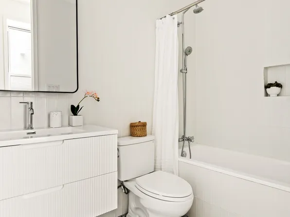 744 Park Place image 8 of 14