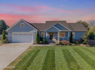 109 Essex Dr, Knoxville, TN 37922