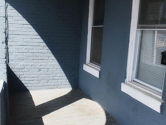 3rd image of 302 N Rodney St