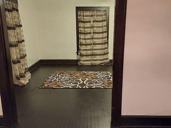 5th image of 1136 E Church St