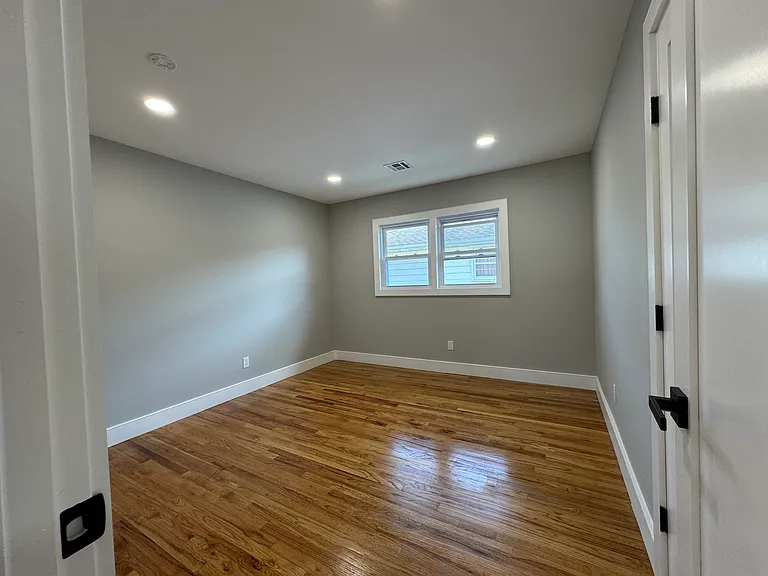 203 Westervelt Pl #2 — Photo 21