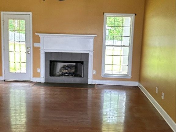 5th image of 4840 Crosshill Ln