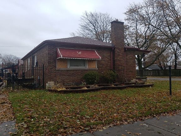 3rd image of 8855 S Cornell Ave